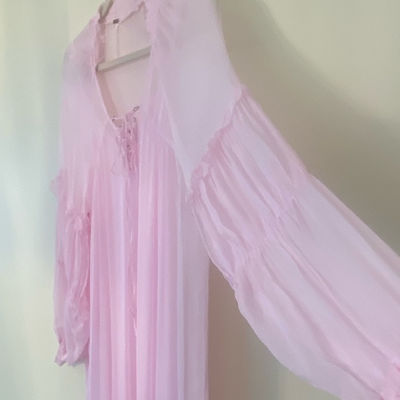 $198 FREE PEOPLE BLOUSON MIDI DRESS NEW PINK SHEER SILKY NEW MAXI LARGE - Picture 4 of 11